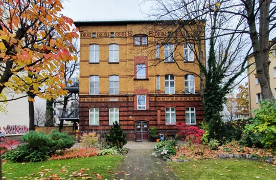 Rückansicht mit Garten